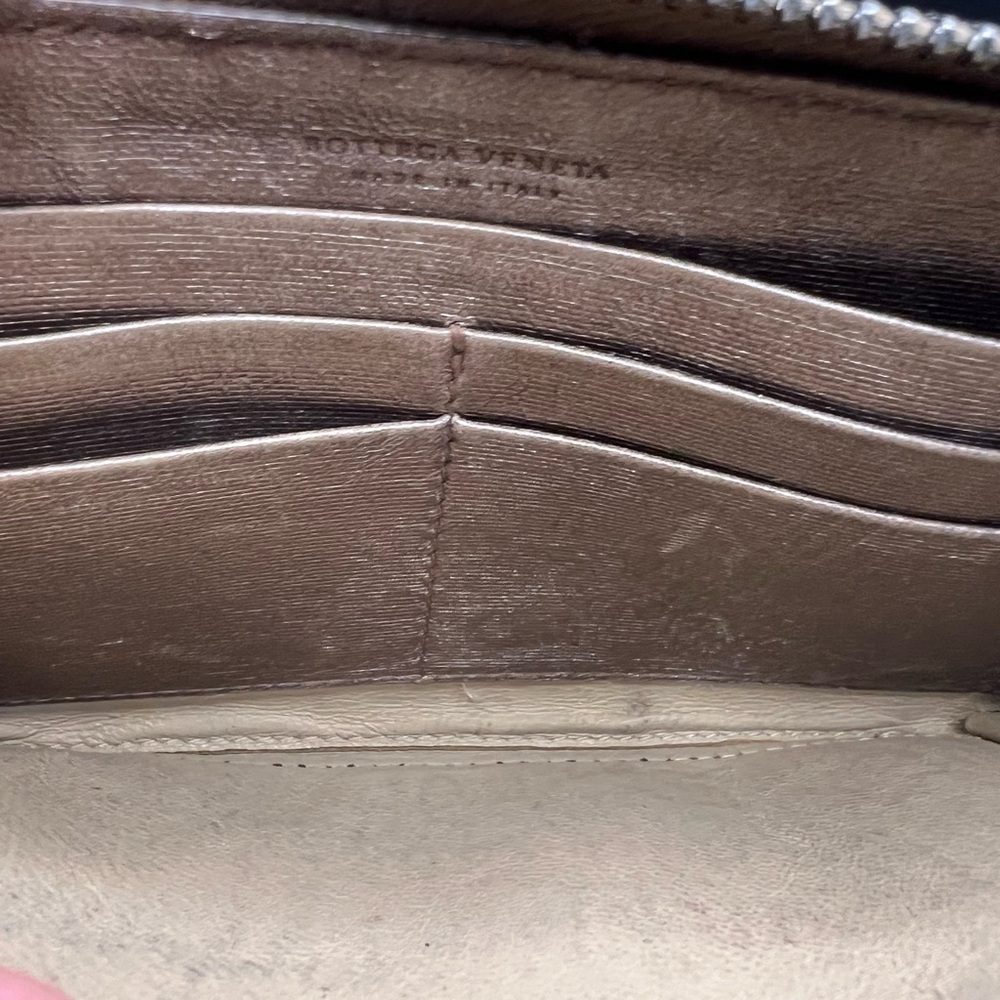 Authentic Bottega Veneta
Intrecciato Metallic Zippy Wallet

Dust Bag included - Picture 7 of 14